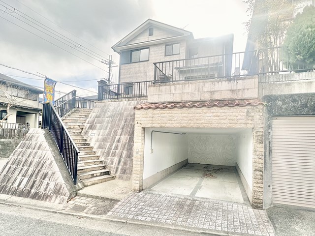 主圖