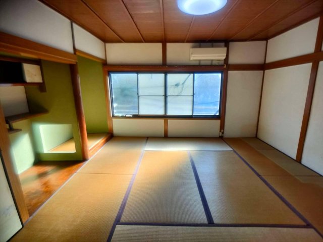 主圖