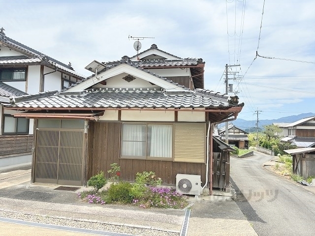 主圖