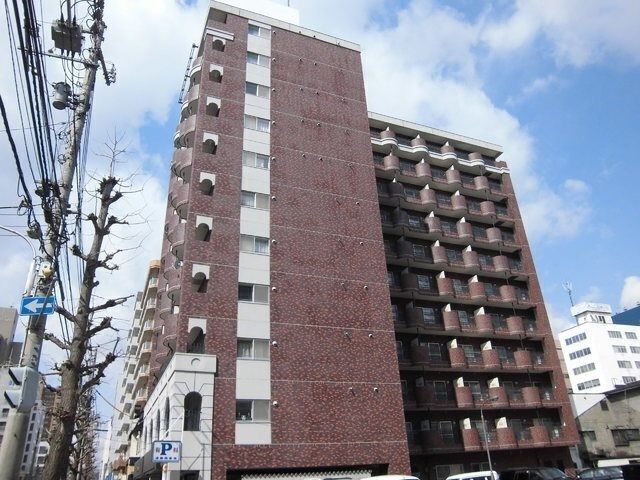 主圖